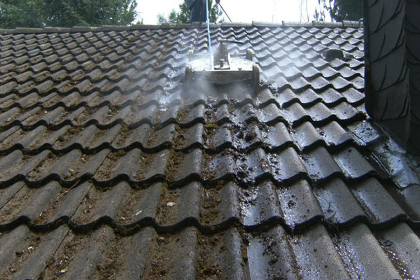 Travaux Démoussage et nettoyage  de toiture à La Rochette (77000) en Seine-et-Marne (77)