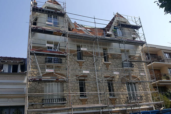 Travaux de ravalement de facade et peinture à La Rochette (77000) en Seine-et-Marne (77)